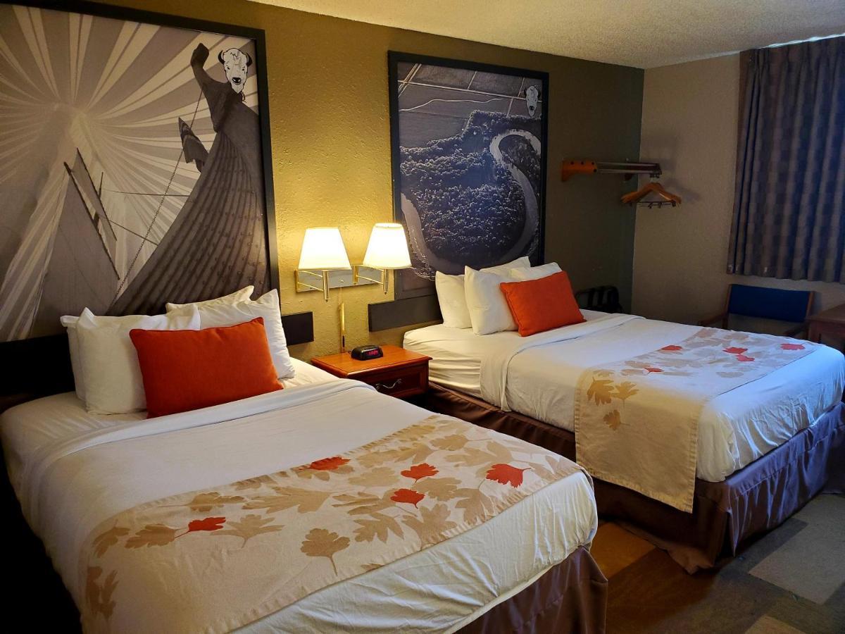 Bison Plains Lodge Moorhead Esterno foto