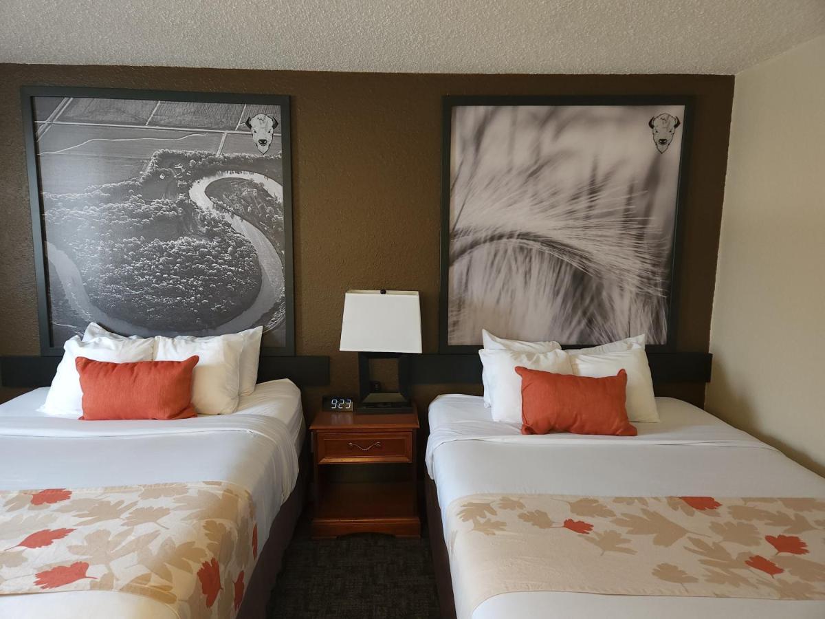 Bison Plains Lodge Moorhead Esterno foto